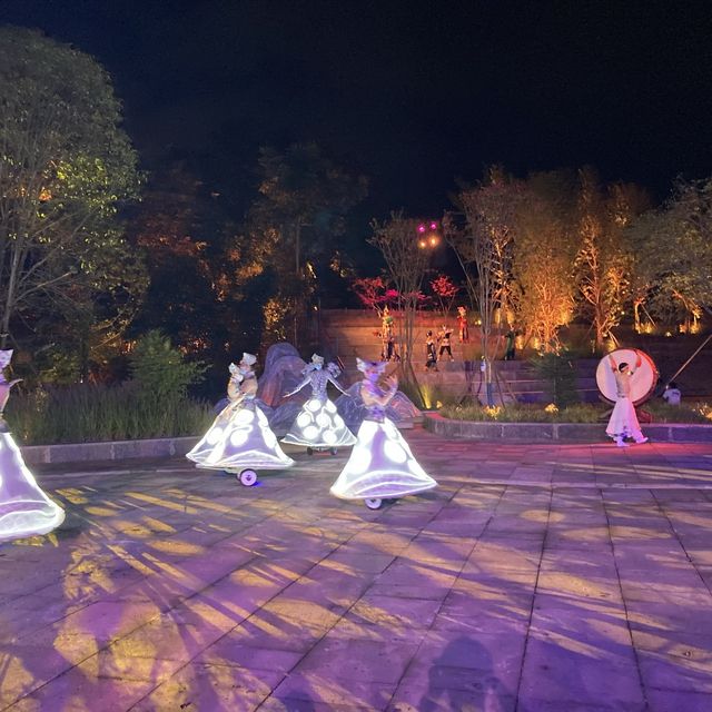 Huangguoshu Waterfall at night