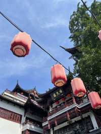 Hanging Lanterns at Yu Garden🌆