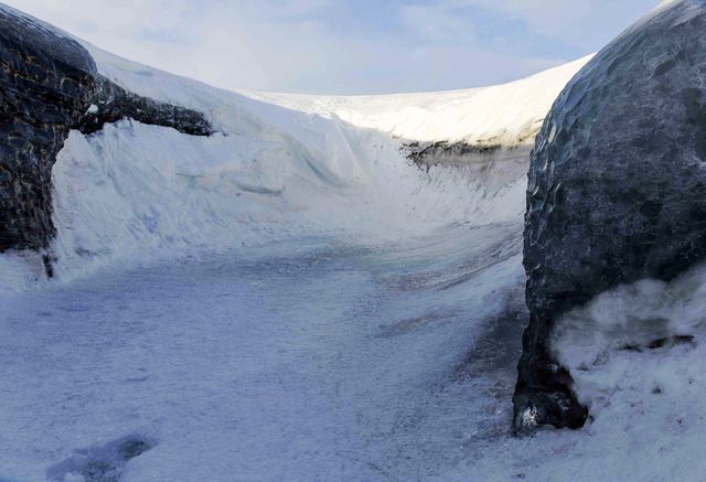 Interstellar Crossing Vatnajökull