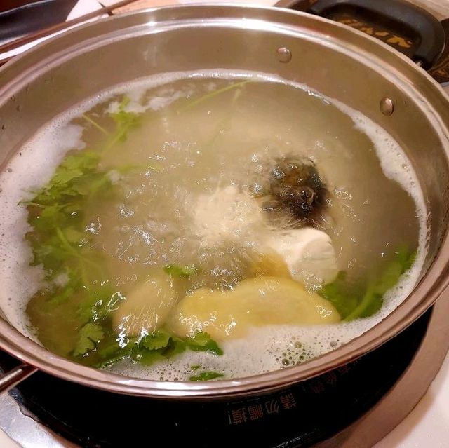 任飲任食兩小時，飽到攬住個肚走