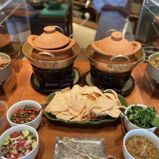 金鐘區酒店自助午餐  精緻甜品 🍮