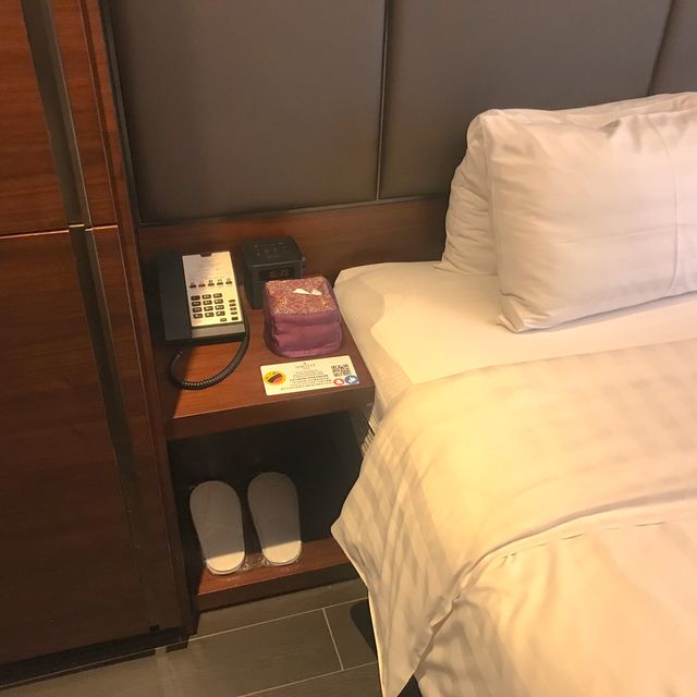 尖沙咀平價三星酒店🏨鄰近大型商場酒吧😋