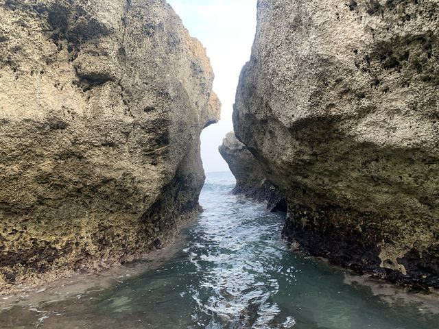 屏東小琉球景點-龍蝦洞
