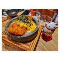 貓貓拉麵。RakuRaku樂拉麵