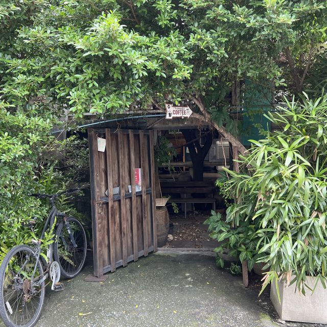 【タイ/バンコク】大人気スポットワットパクナムに行く途中にある、超絶おすすめのカフェTon mai nam Coffee