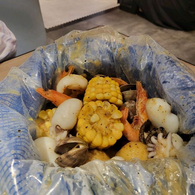 初嚐灣仔人氣海鮮袋