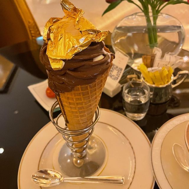 아부다비 금가루 커피☕️ 에미레이트호텔 르카페