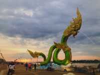 ลานพญานาคคู่ หนองคาย