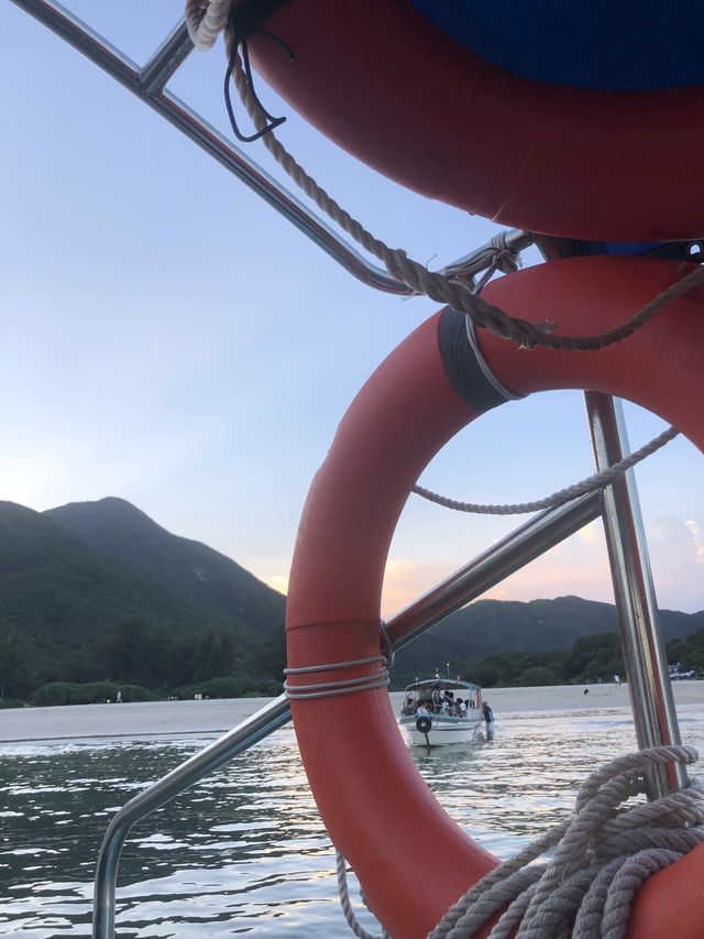 Hidden Beaches in HK 🌊🏖️☀️👙🇭🇰