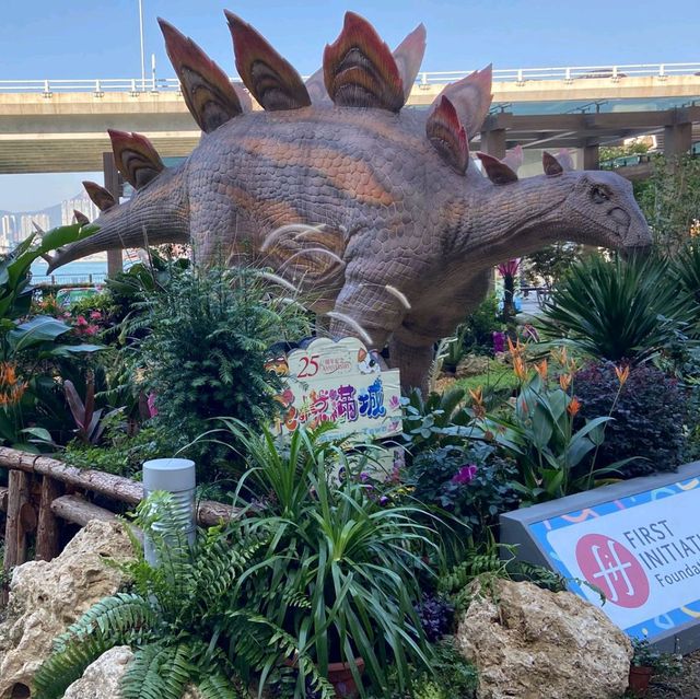 聖誕恐龍出沒！侏羅紀北角濱海公園！