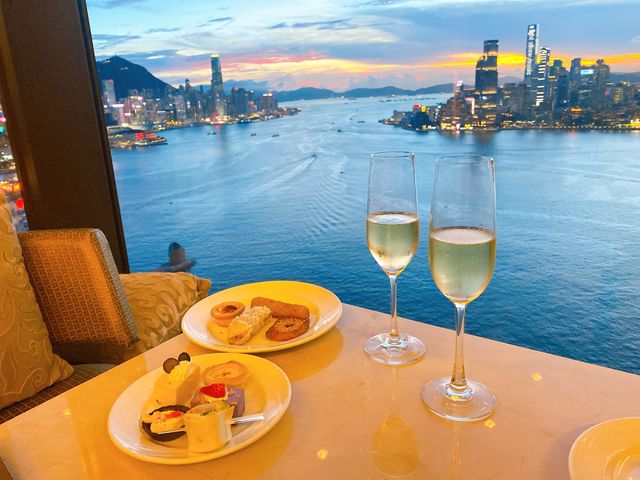 黃昏小食都咁正,仲無限飲酒 黃昏小食都咁正,仲無限飲酒