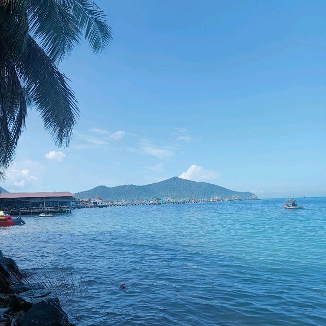 🏖หาดบางเสร่ ถ้าใจเซไปทะเลก็ได้นะ