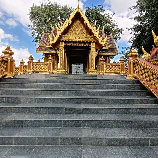 ศาลเจ้าพ่อหลักเมือง🙏💐