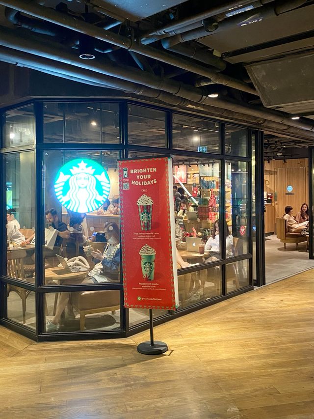 แคมเปญ ฟรี! แก้วX-mas เกร๋ๆ 21-22 Nov นี้ 