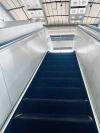 อิสระภาพ รถไฟฟ้า Mrt นักท่องเที่ยวแน่นมาก | กทม.