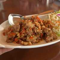 โรงเตี๊ยม ณ เกาะแรต สุราษฎร์ธานี