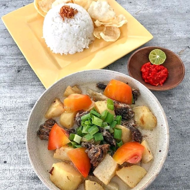 SUSAN CAFE & RESTO SEMARANG