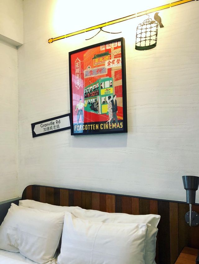 Flush Your EX Down 😎👍🏻 •瑞生尖沙咀酒店 Attitude on Granville•