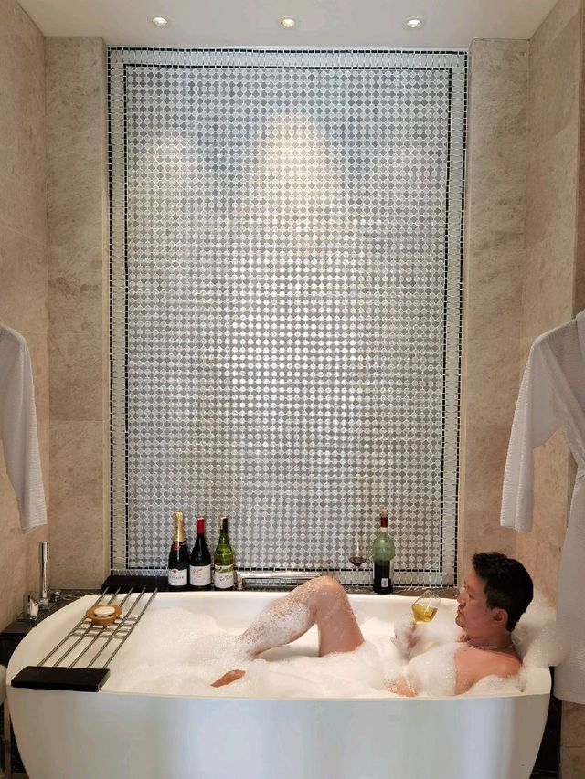 Suite Oceanfront view Plunge pool @St Regis 
