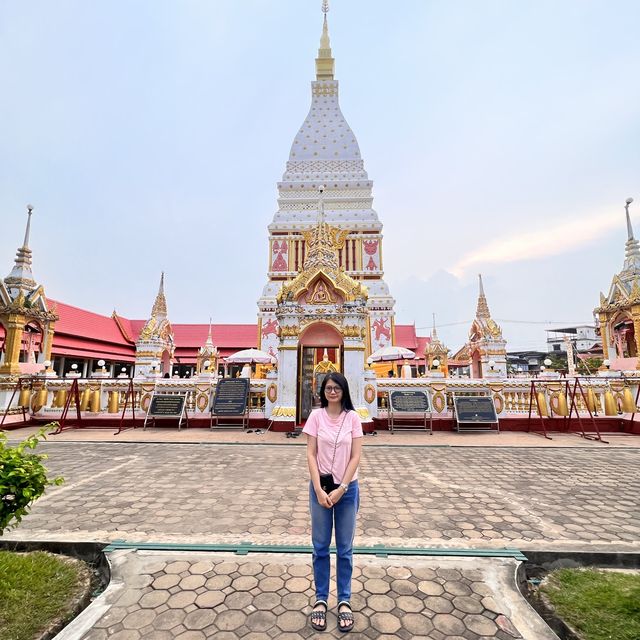 พระธาตุเรณูนคร