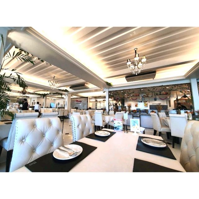 Maria Garden Restaurant 🍕🥪🥩🥗🍲