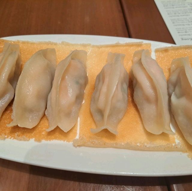 台灣過江龍小籠包 鼎泰豐🍞🍗🥤