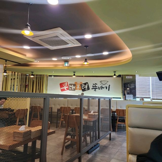 Easy and fast lunch menu advising in Suwon