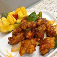 【四寶食堂 - 高質抵食茶餐廳 惹味鮑魚雞煲】 