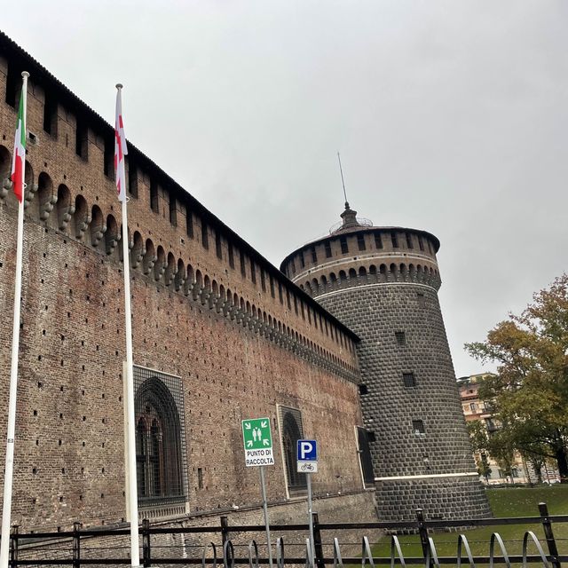 米蘭必去的古堡｜Castello Sforzesco 