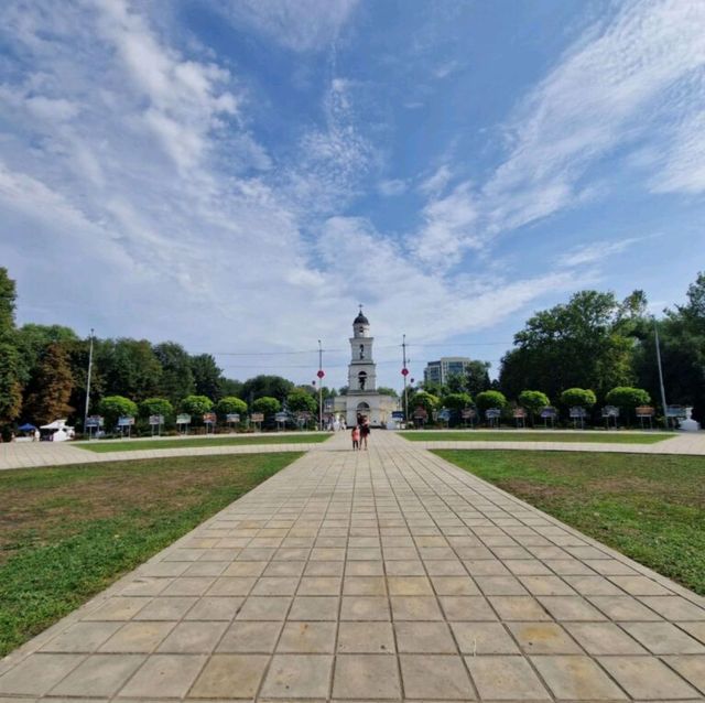 Triumphal arch in Chisinau 