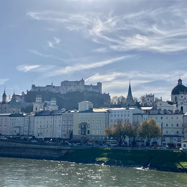 A city at the foot of the Alps