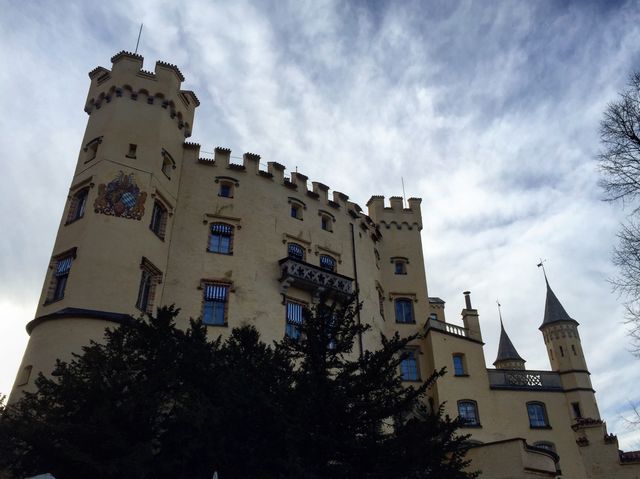 Hohenschwangau Castle | 12th century knight's castle under the Alps