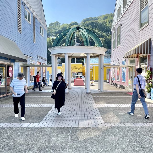 海を見ながら食べると幸せになるアイスクリーム