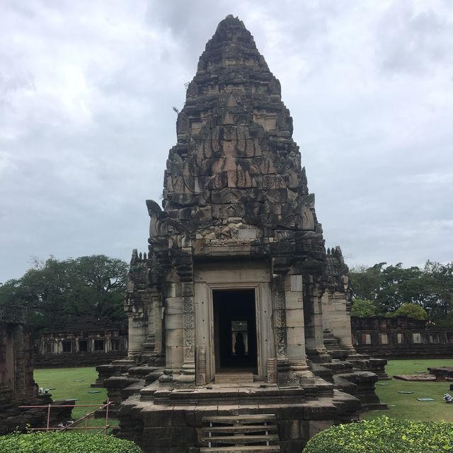 ปราสาทหินพิมาย