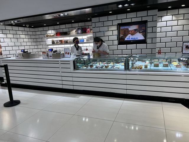 台北微風超市，好多異國料理及極品的食材都在這裡