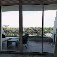 Marina Bay Sands Hotel - Huge room + balcony