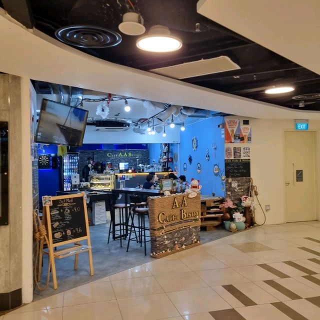 Mall Filled With Collectibles and Vintage