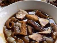 Lau Ya Keng Food Court 阳春台茶室