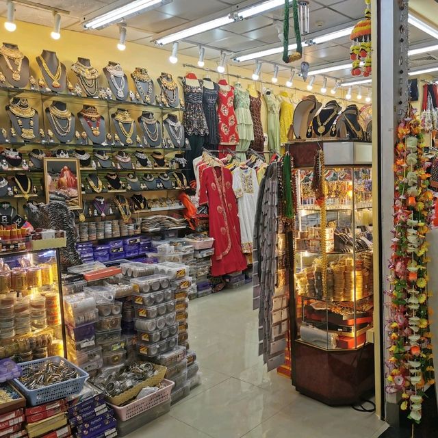 แวะมาช้อปปิ้งที่ India Emporium 