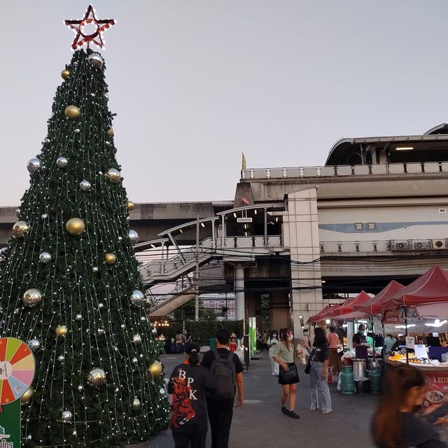 tonsai market