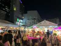 全新人氣夜市. 「Jodd Fairs Night Maket」