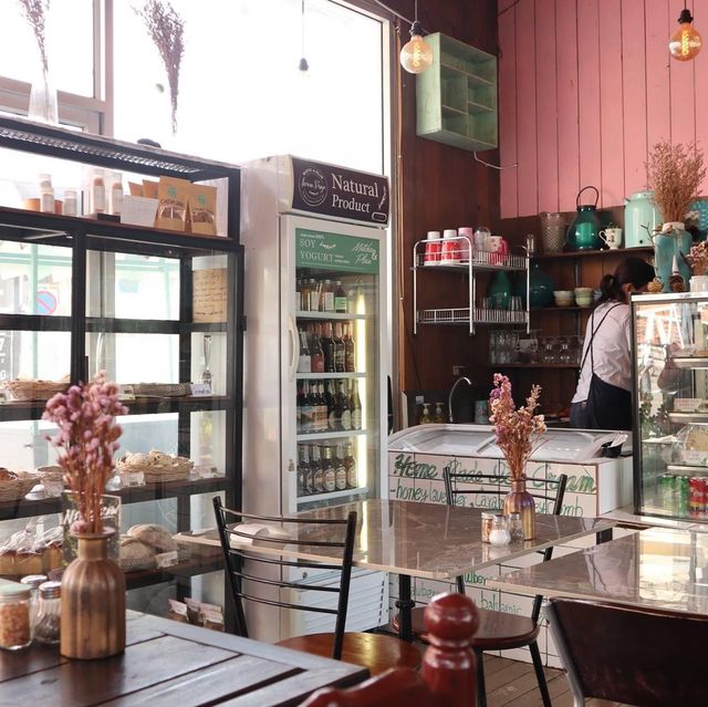 清邁寧曼區靚靚早餐店