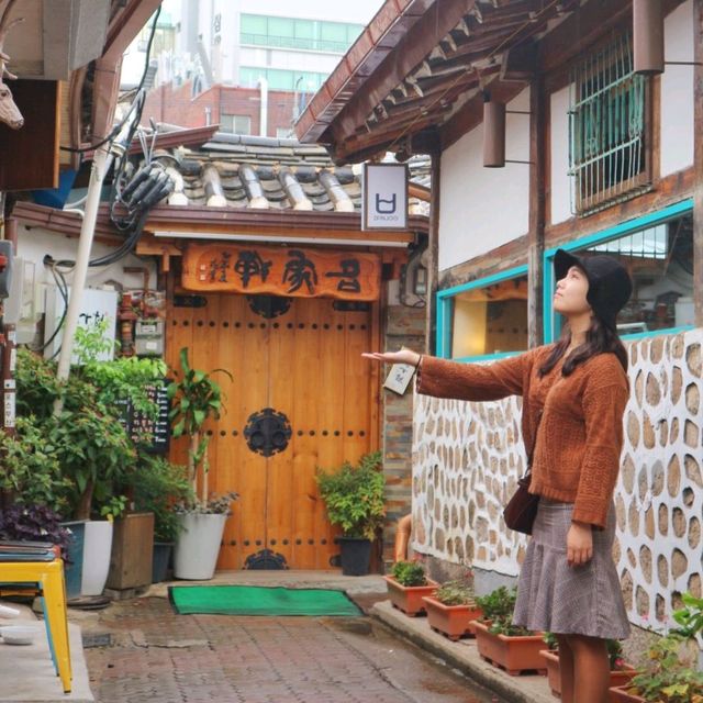 서울 가볼만한 곳 고즈넉한 분위기 '익선동 한옥거리'
