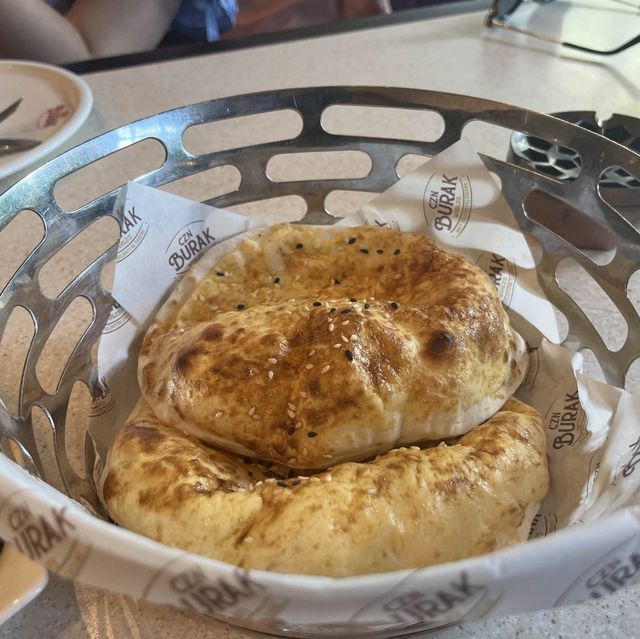 두바이 유명 맛집 ! 부롹!