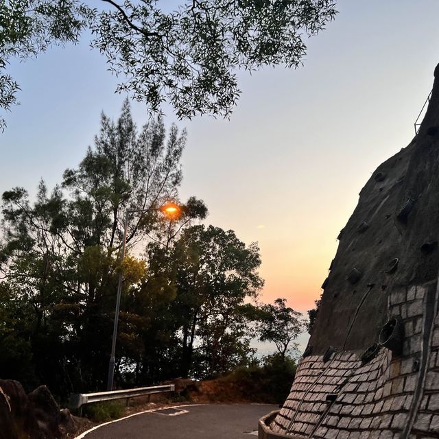 飛鵝山的日與夜🌅🌄🌌