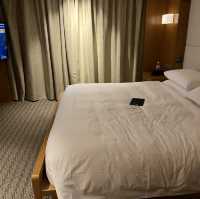 Grand Hyatt Singapore - big room