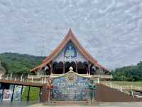 วัดป่าห้วยลาด 