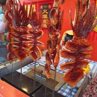 ตลาดคนเดิน เดอะวัน รัชดา(ตลาดรถไฟ)