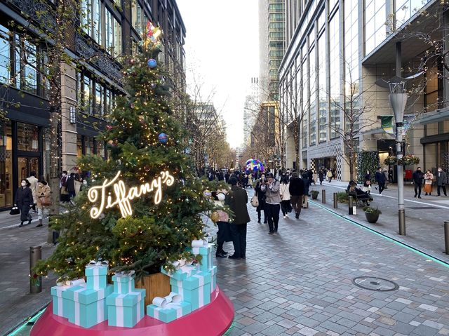 東京・丸の内。『Marunouchi Street Park 2022 Winter』