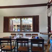 ร้านอาหารเหนือพื้นเมืองสไตล์น่าน